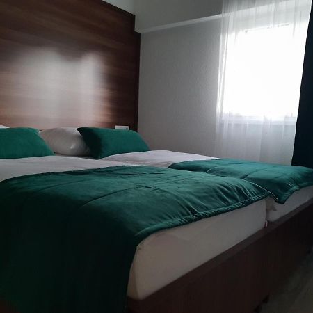 Apartments And Rooms Villa Majestic Bihac Ngoại thất bức ảnh