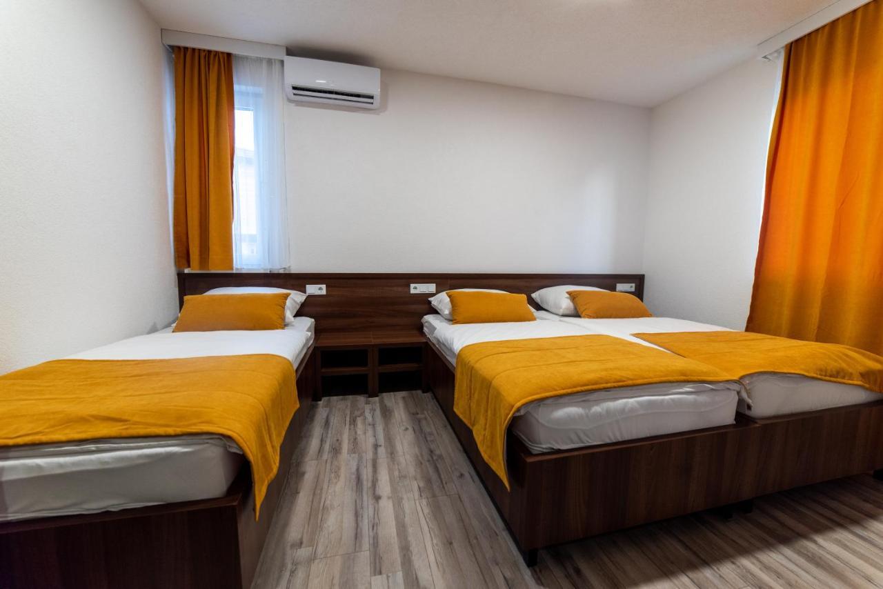 Apartments And Rooms Villa Majestic Bihac Ngoại thất bức ảnh