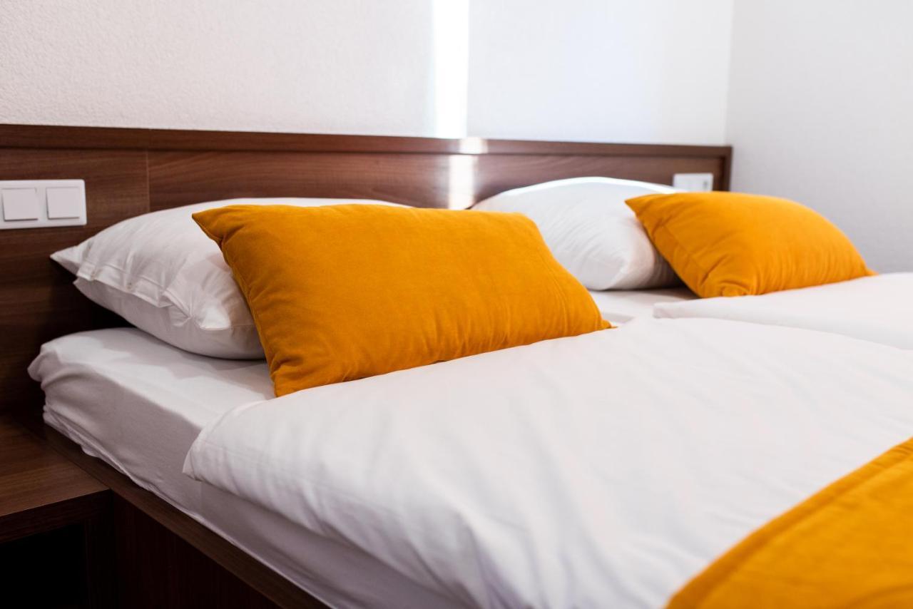 Apartments And Rooms Villa Majestic Bihac Ngoại thất bức ảnh